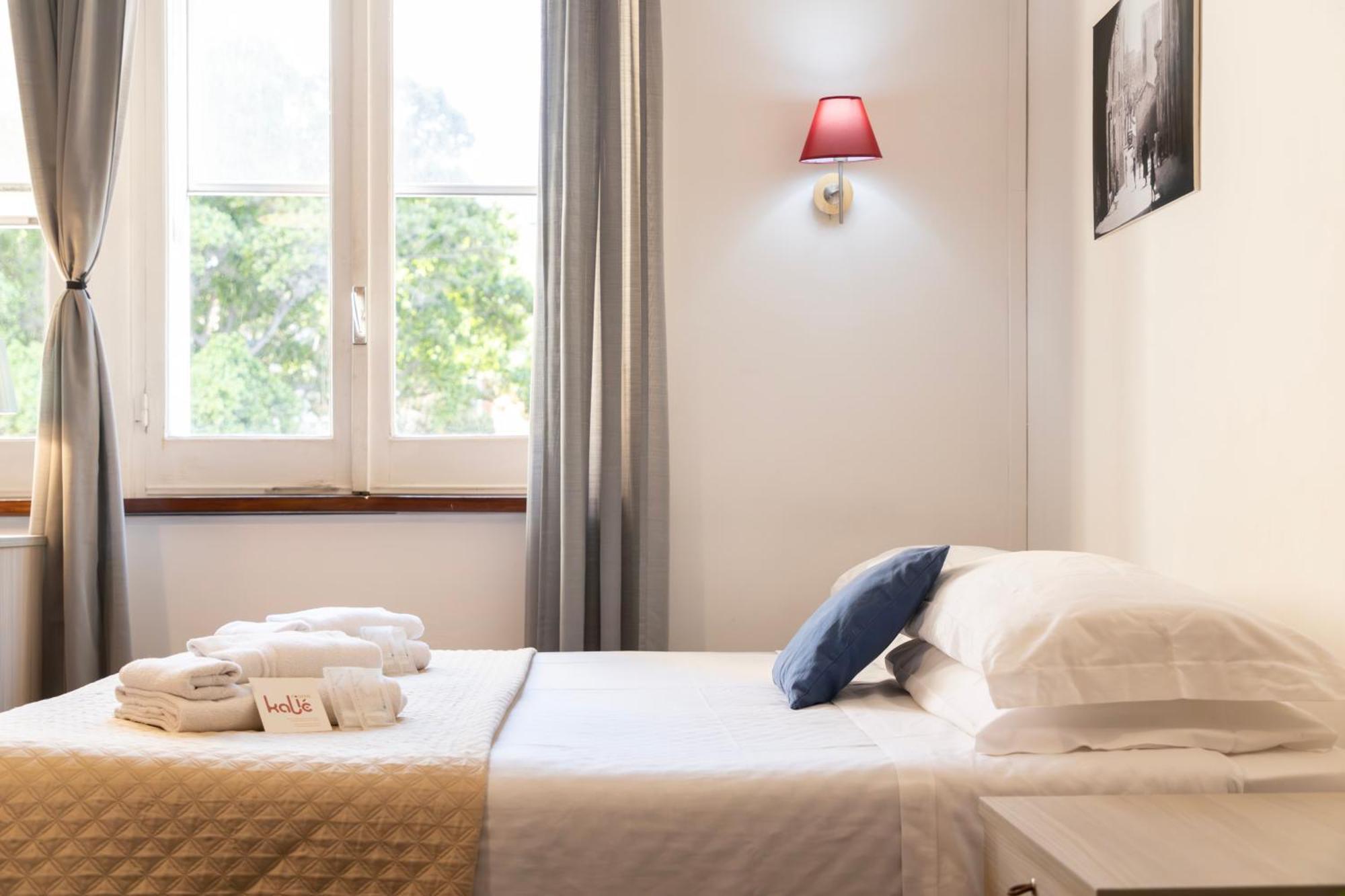 Kalie Rooms Guest House Cagliari Exterior photo