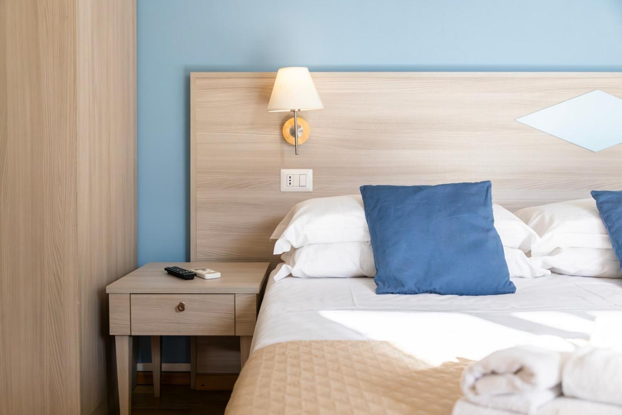 Kalie Rooms Guest House Cagliari Exterior photo