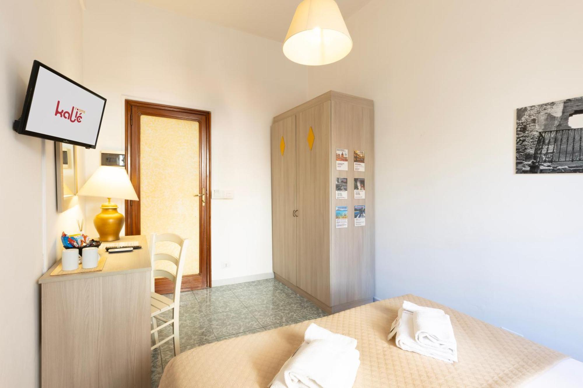 Kalie Rooms Guest House Cagliari Exterior photo